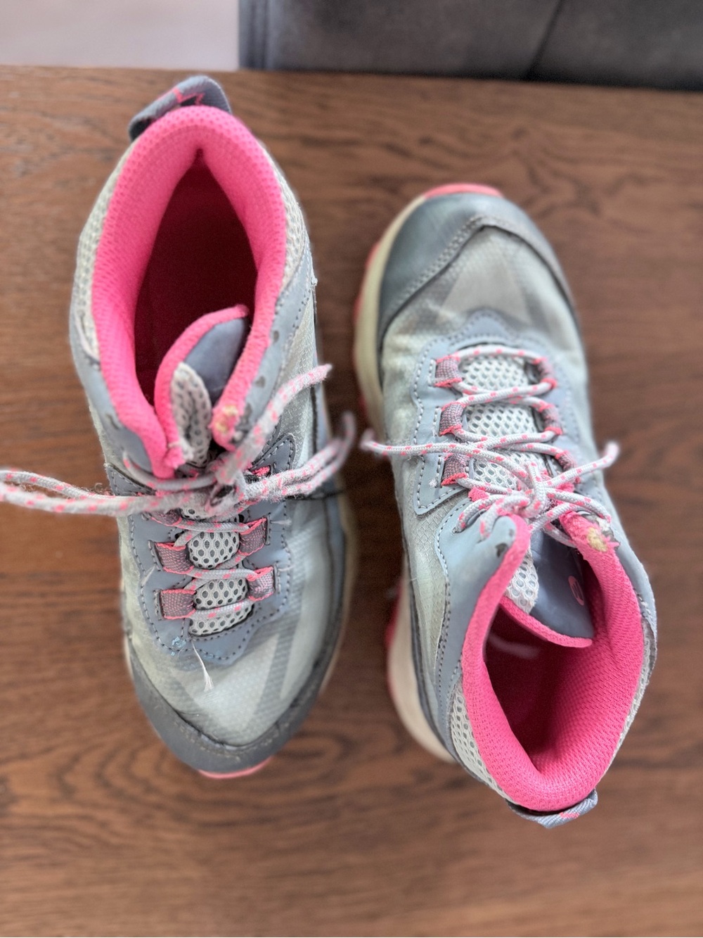 Girls Merrell hiking shoes Gray and Pink